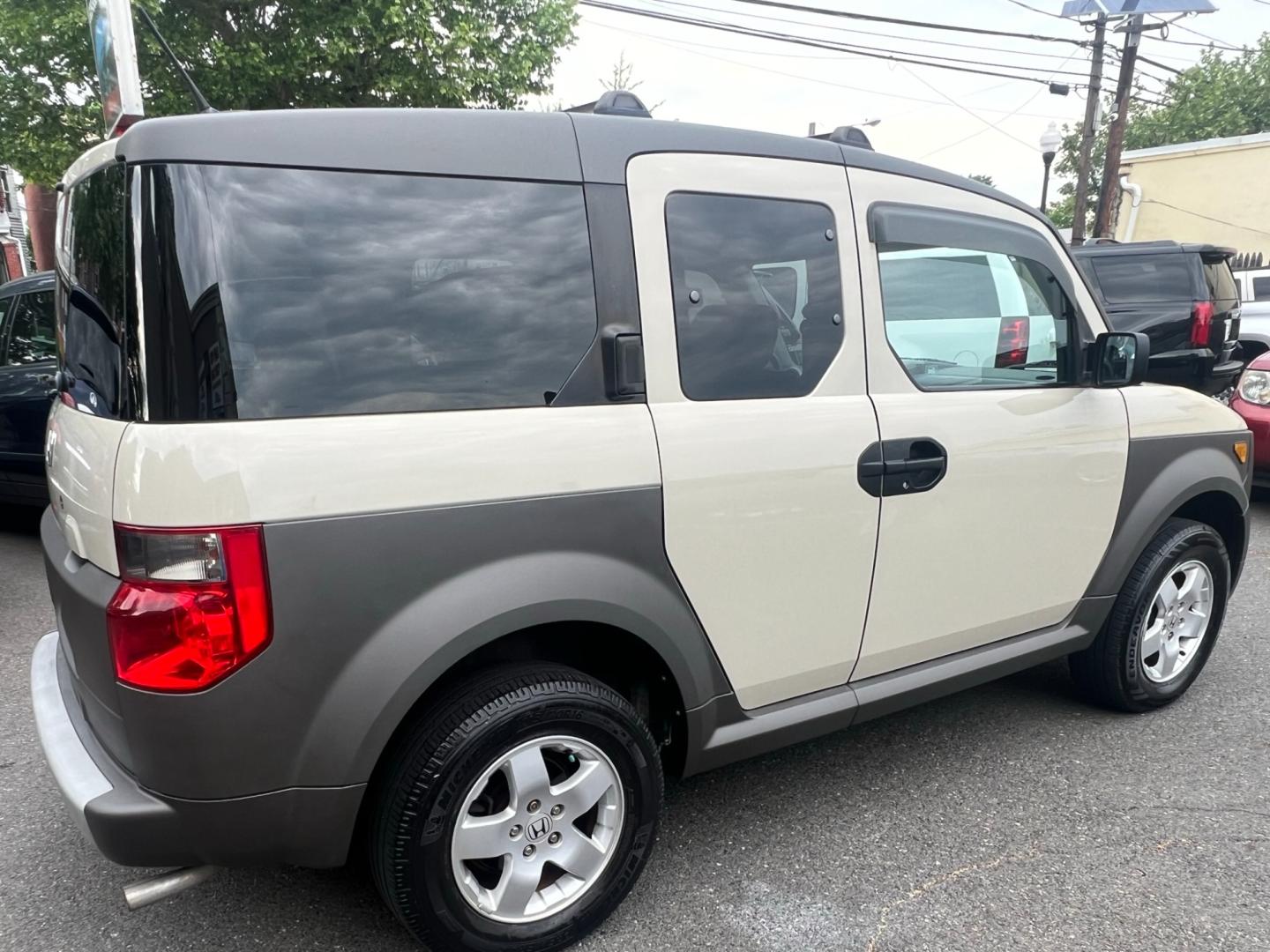 2005 Beige /Gray Honda Element EX 4WD 4-spd AT (5J6YH286X5L) with an 2.4L L4 DOHC 16V engine, 4 Speed Automatic Overdrive transmission, located at 1018 Brunswick Ave, Trenton, NJ, 08638, (609) 989-0900, 40.240086, -74.748085 - Wow, This Element is Super Clean and runs like new! An absolute must see and drive to appreciate this rare Honda!! - Photo#3